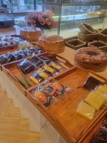 Opinii despre Cella Bakery în Kota Manado - Gastronomi dan perhotelan