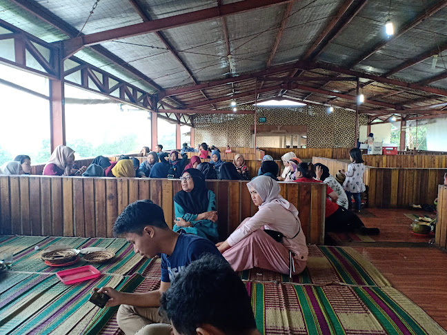 Jl. Punclut No.571, Ciumbuleuit, Kec. Cidadap, Kota Bandung, Jawa Barat 40142