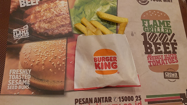 Jl. Hasanuddin No.12, RT.001/RW.03, Baru, Kec. Ujung Pandang, Kota Makassar, Sulawesi Selatan 90111