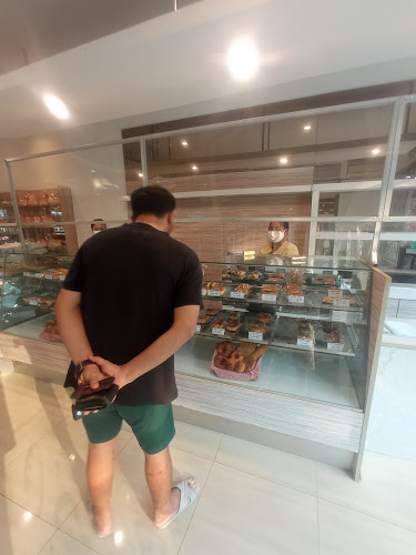 ROTI IN RUNGKUT - Surabaya