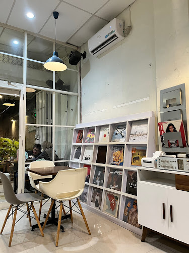 Secangkir Kopi - Gastronomi dan perhotelan