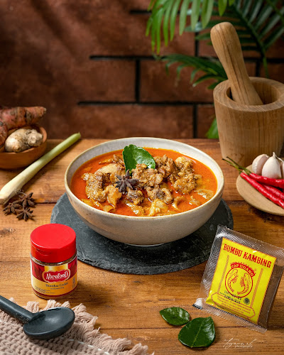 Jl. DR. Hamka No.70, Bukit Surungan, Kec. Padang Panjang Bar., Kota Padang Panjang, Sumatera Barat 27115