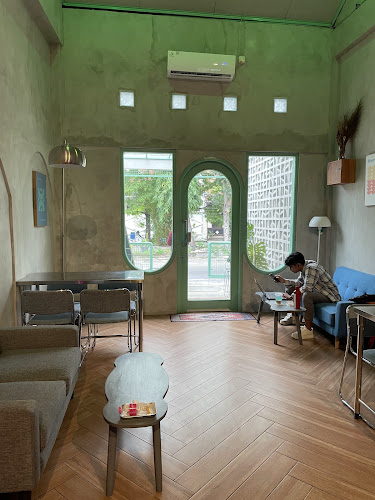 Opinii despre Koffie minor în Kota Semarang - Gastronomi dan perhotelan