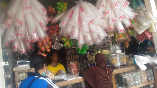 Opinii despre Tirta Sari Toko Bahan Roti în Kota Yogyakarta - Gastronomi dan perhotelan