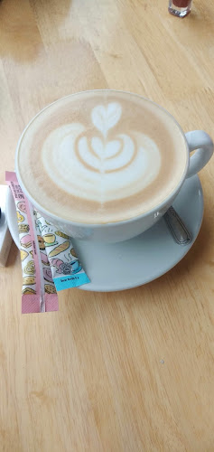 Dhapu Ava Koffie Sudirman - Gastronomi dan perhotelan