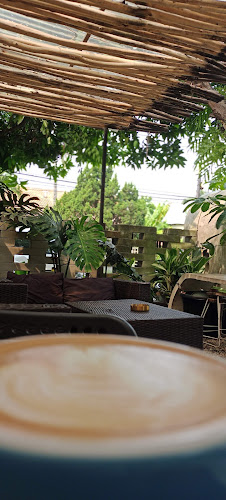 Opinii despre Me.Dia Coffee and Space în Kota Tangerang - Gastronomi dan perhotelan