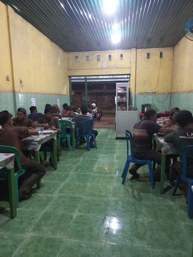 Opinii despre Warung pangkep sop saudara 89 în Kota Makassar - Gastronomi dan perhotelan