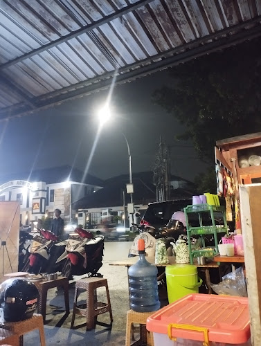 Opinii despre Ingpo Angkringan în Kota Cimahi - Gastronomi dan perhotelan