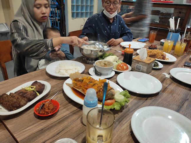 Ayam Goreng Ny. Suharti