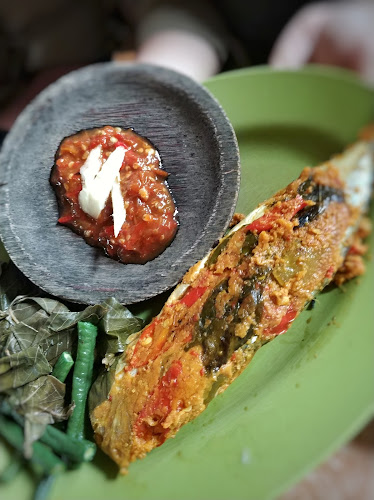 Comentarii opinii despre Rumah Makan Pondok Garuda