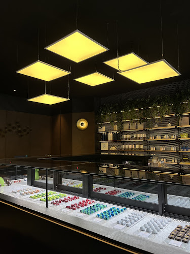 Comentarii opinii despre Seseduh Resto & Lounge Semarang