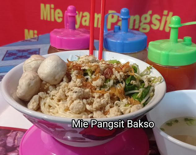 Mie pangsit basecamp_4c5 - Gastronomi dan perhotelan