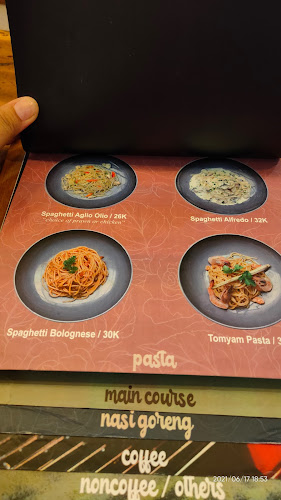 Comentarii opinii despre Mein Garden Cafe