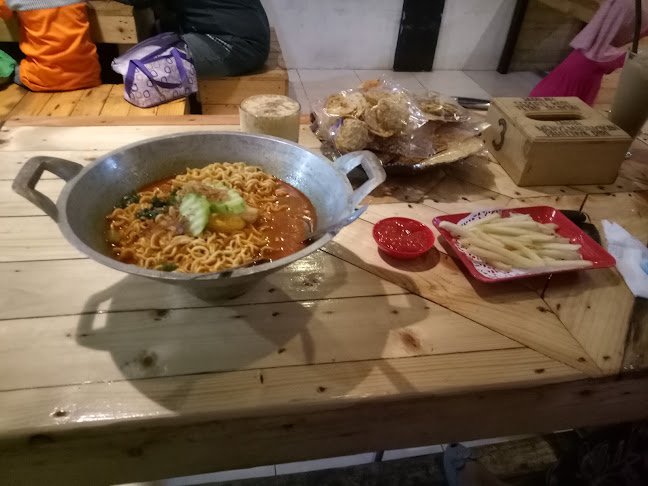 Opinii despre Etalase Haruka în Kota Padang - Gastronomi dan perhotelan