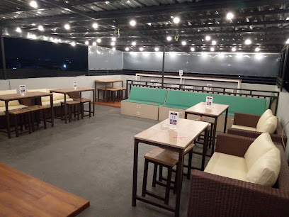 Ruang tamu cafe & resto