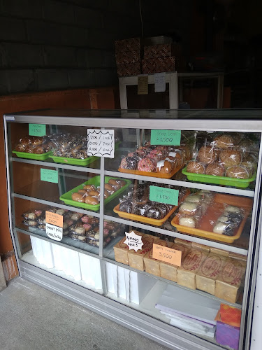 SATRIA DONAT & BAKERY BLITAR