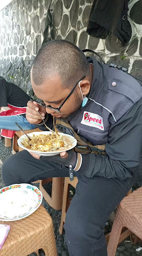 Opinii despre Ketoprak Pelipur Lapar în Kota Sukabumi - Gastronomi dan perhotelan