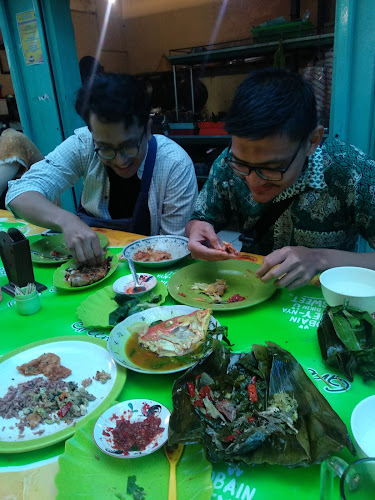 Warung Nasi Ma Eha - Gastronomi dan perhotelan