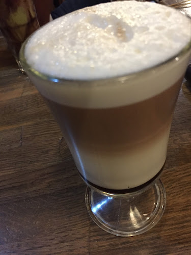 The Coffee Crowd - Kota Medan