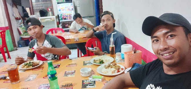 Rumah Makan Sari Kambang 2 - Gastronomi dan perhotelan