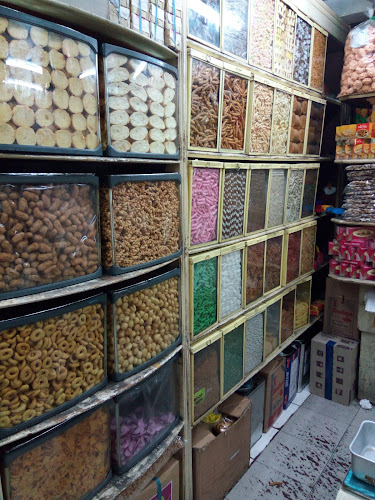 Pasar kosambi lantai semi basement blok KC 26-27, Kota Bandung, Jawa Barat 40112