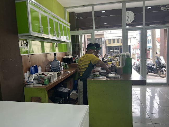 Jl. Veteran No.34, Tebing Tinggi Lama, Kec. Tebing Tinggi Kota, Kota Tebing Tinggi, Sumatera Utara 20616