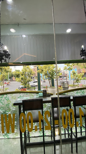 Opinii despre Es Krim Tentrem, Mesen (est.1952) în Kota Surakarta - Gastronomi dan perhotelan