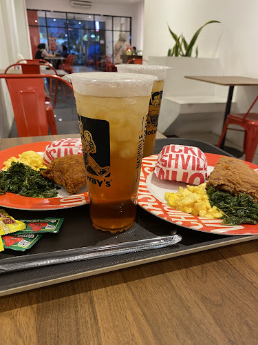 Opinii despre Hotway's Chicken Tasikmalaya în Kab. Tasikmalaya - Gastronomi dan perhotelan