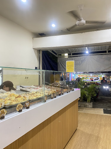 Roti Goolung Pakerisan - Gastronomi dan perhotelan