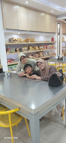 Jl. Jend. Sudirman No.35 - 37, Rw. Laut, Engal, Kota Bandar Lampung, Lampung 35213