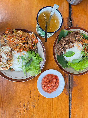 Comentarii opinii despre Warung Cari Makan