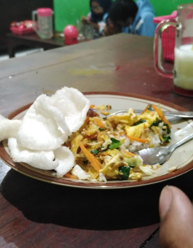 Opinii despre Burjo Biolla în Kota Semarang - Gastronomi dan perhotelan