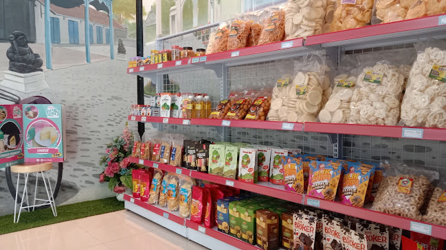 Solo Pluffy - Gastronomi dan perhotelan