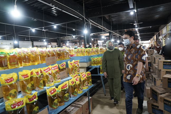 Pasar Pujabahari nagoya - Gastronomi dan perhotelan