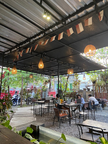 Comentarii opinii despre Rumah Rakyat (coffee & working space)