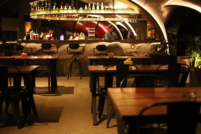 Jl. Moh. Saleh Wedisastro No.2, Setabelan, Kec. Banjarsari, Kota Surakarta, Jawa Tengah 57139