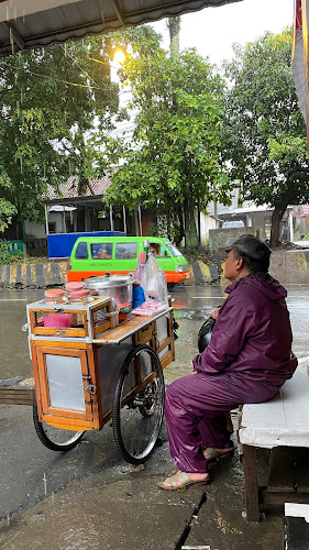 Opinii despre Es Loder Pak Ade în Kota Bogor - Gastronomi dan perhotelan