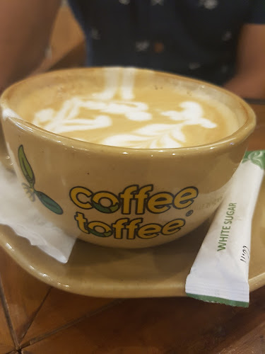 Jl. Surapati No.37, Lebakgede, Kecamatan Coblong, Kota Bandung, Jawa Barat 40132