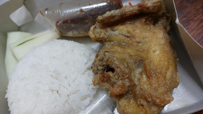 Opinii despre Ayam Goreng Djakarta în Surabaya - Gastronomi dan perhotelan