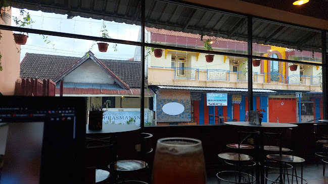 Jl. Seruni No.7, Kauman, Kec. Sidorejo, Kota Salatiga, Jawa Tengah 50714