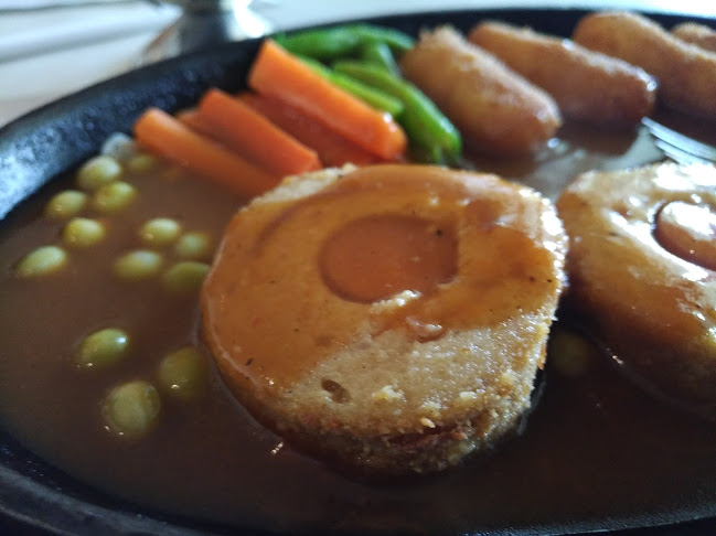 Jl. Raya Kupang Indah No.1, Dukuh Kupang, Kec. Dukuhpakis, Surabaya, Jawa Timur 60189