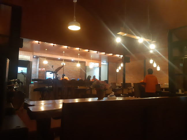 Score Cafe & Resto - Gastronomi dan perhotelan