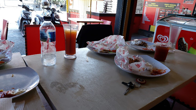 JFC ( Jaya Fried Chicken) Nusa Kambangan