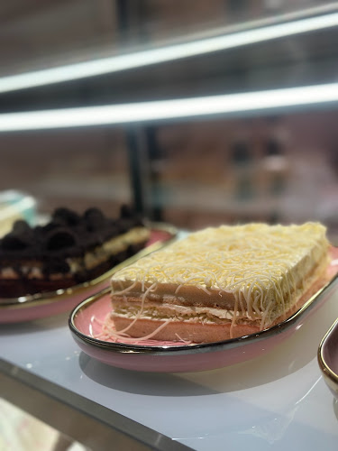 Lu'Miere Manado - Gastronomi dan perhotelan