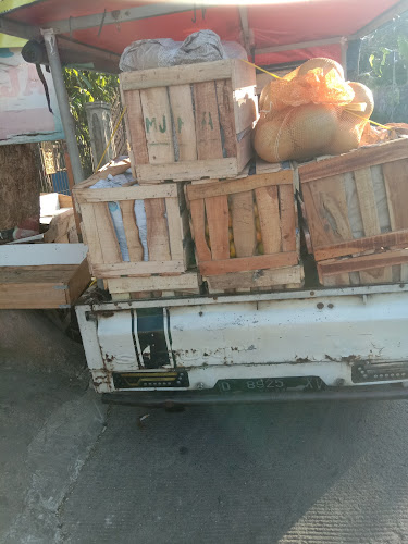 Buah buahan cihanjuang