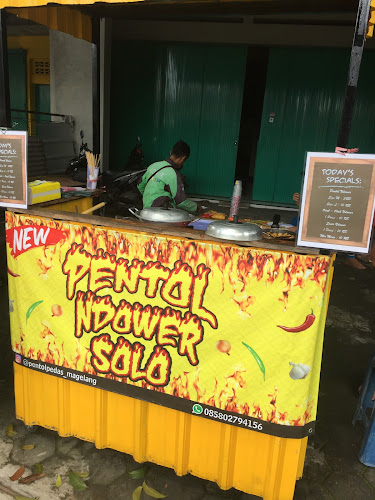 Opinii despre Pentol Ndower Magelang în Kota Magelang - Gastronomi dan perhotelan