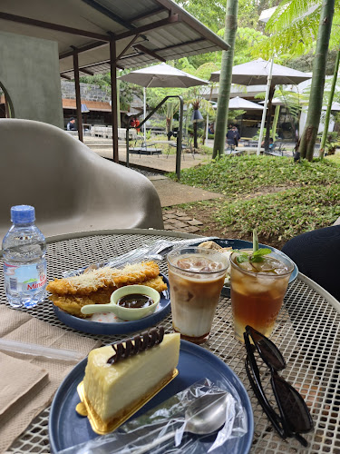Kebone Cafe - Kota Bandung