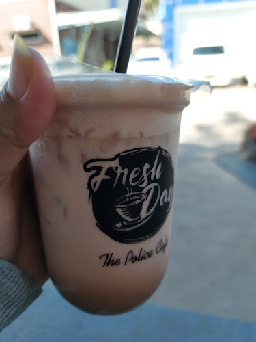 Comentarii opinii despre Freshday The Police Cafe Samarinda