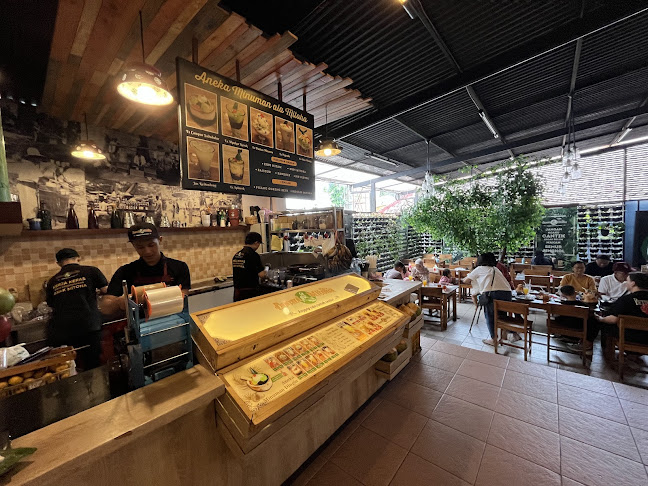 Comentarii opinii despre Rumah Makan Boemi Mitoha