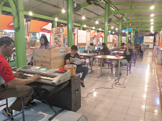 Comentarii opinii despre Sentra Wisata Kuliner Wiyung